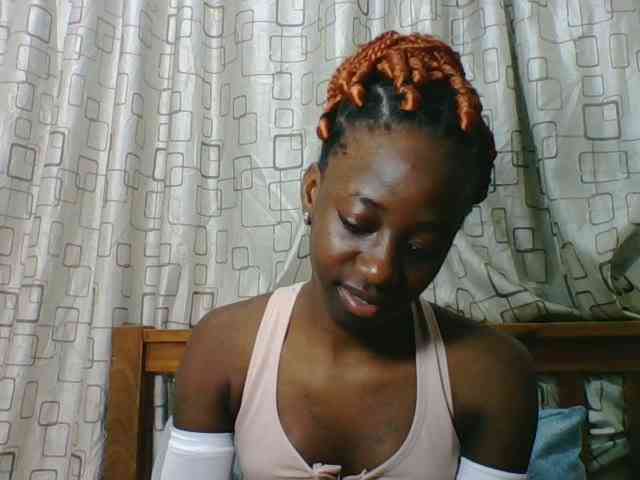 Sweetsmile23 webcam