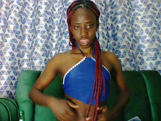 Sweetsmile23 webcam