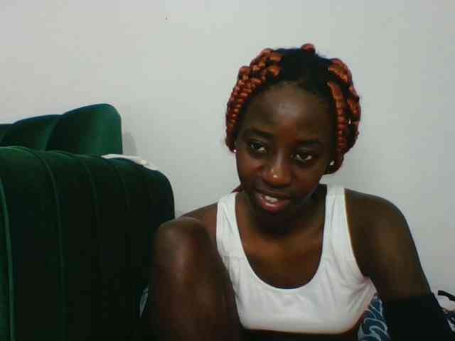 Sweetsmile23 webcam
