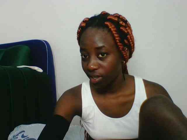 Sweetsmile23 webcam