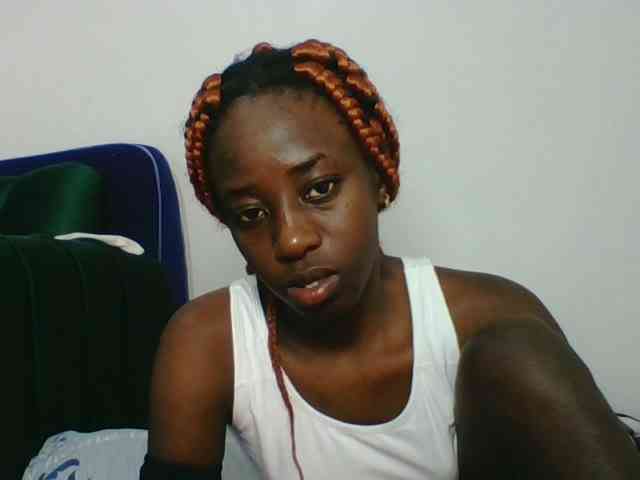 Sweetsmile23 webcam