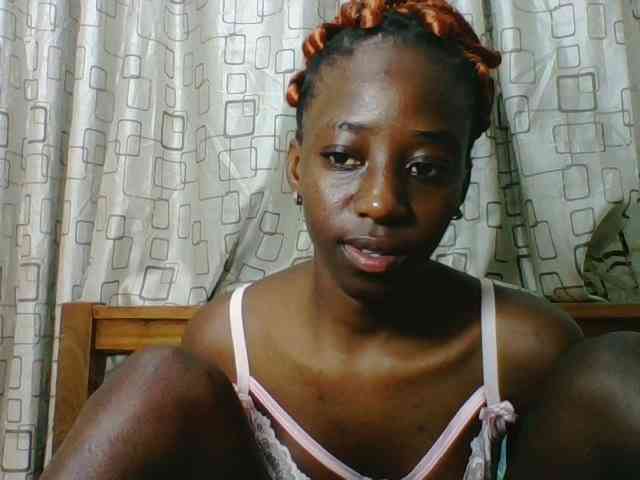 Sweetsmile23 webcam