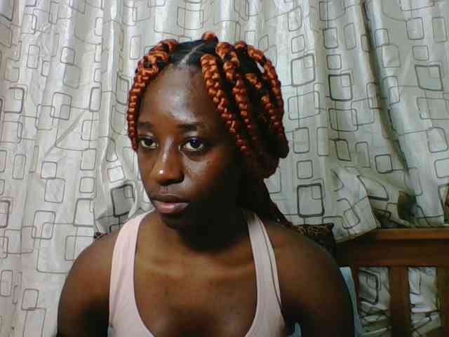 Sweetsmile23 webcam