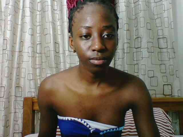 Sweetsmile23 webcam