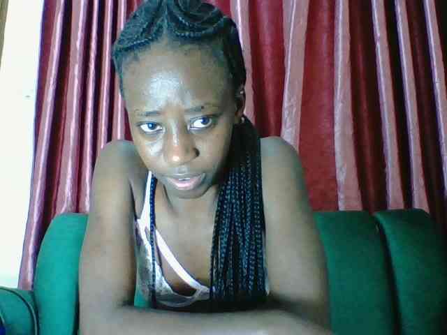 Sweetsmile23 webcam