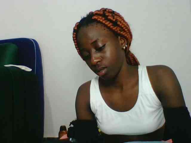 Sweetsmile23 webcam