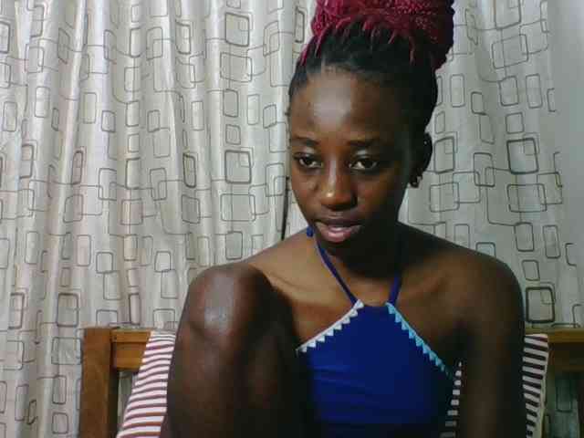 Sweetsmile23 webcam