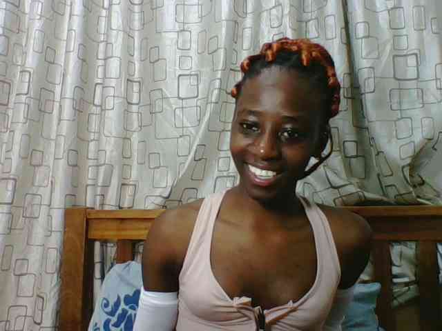 Sweetsmile23 webcam