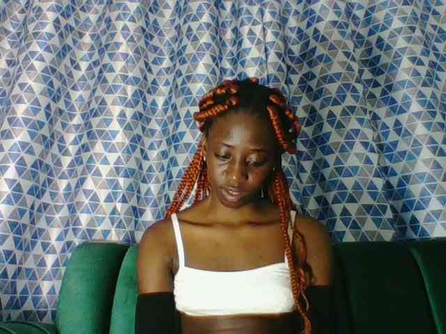 Sweetsmile23 webcam