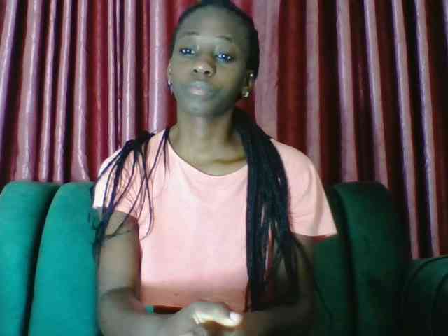 Sweetsmile23 webcam