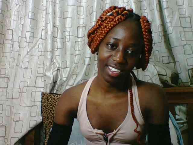 Sweetsmile23 webcam
