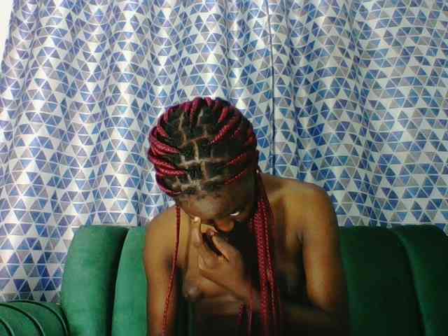 Sweetsmile23 webcam