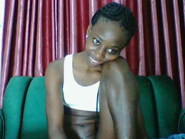 Sweetsmile23 webcam