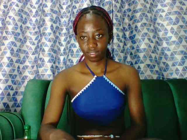 Sweetsmile23 webcam