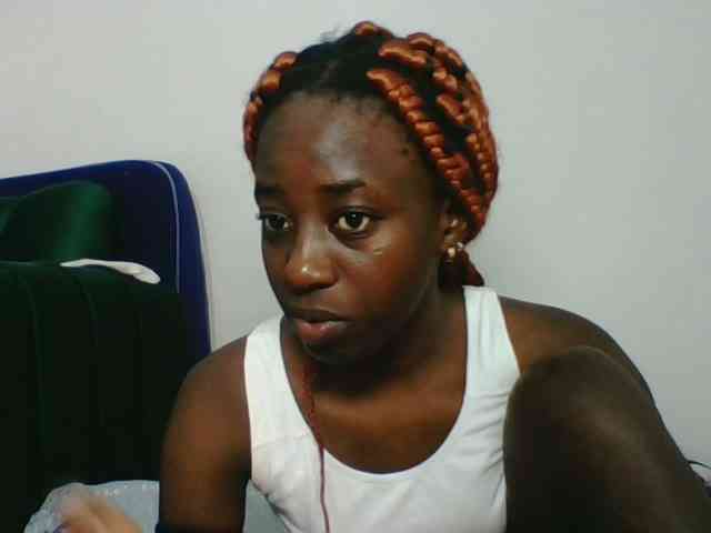 Sweetsmile23 webcam