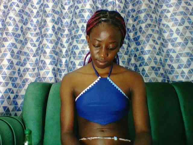 Sweetsmile23 webcam