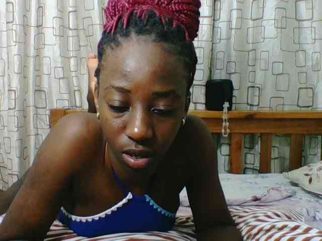 Sweetsmile23 webcam