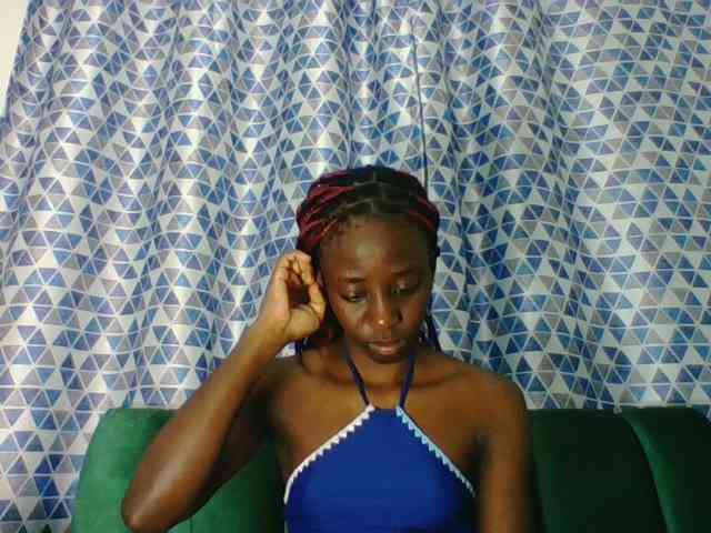 Sweetsmile23 webcam