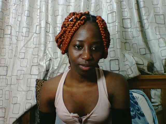 Sweetsmile23 webcam