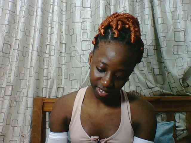 Sweetsmile23 webcam