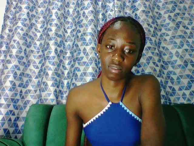 Sweetsmile23 webcam