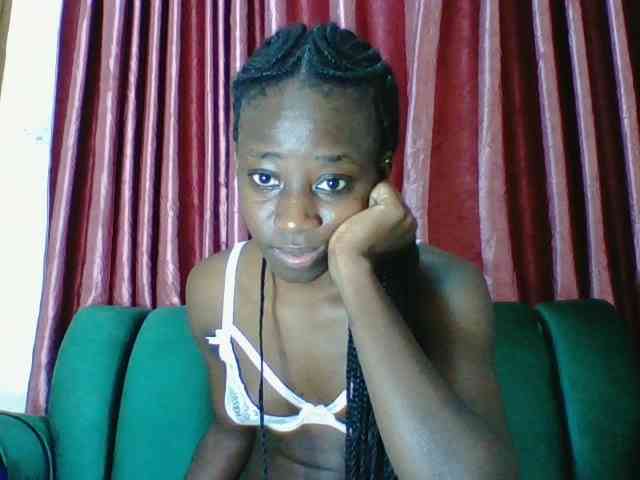 Sweetsmile23 webcam