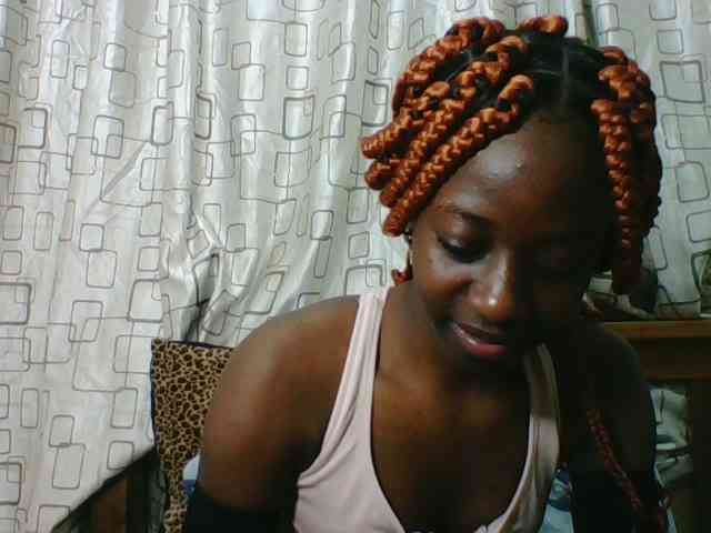 Sweetsmile23 webcam