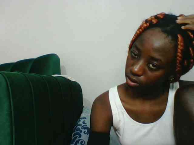 Sweetsmile23 webcam