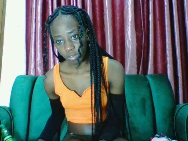 Sweetsmile23 webcam