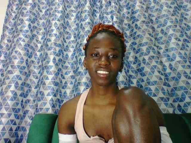 Sweetsmile23 webcam