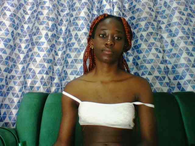 Sweetsmile23 webcam