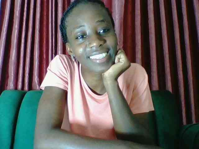 Sweetsmile23 webcam