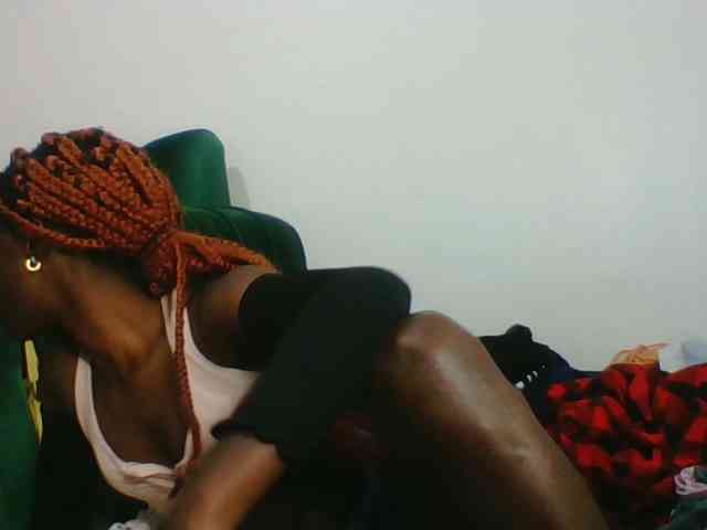 Sweetsmile23 webcam