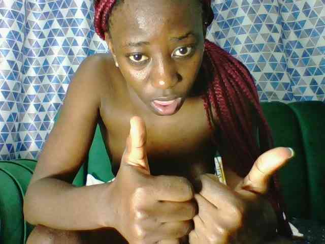 Sweetsmile23 webcam