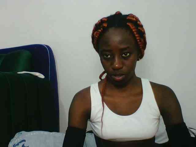Sweetsmile23 webcam