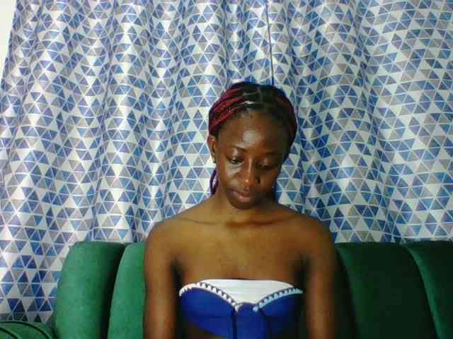 Sweetsmile23 webcam