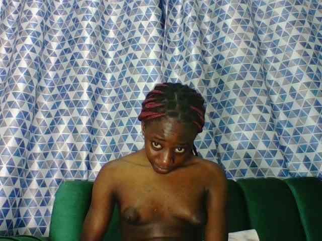 Sweetsmile23 webcam