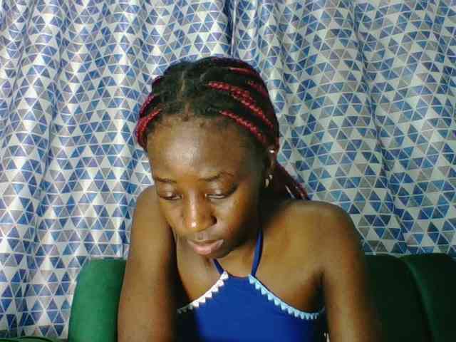 Sweetsmile23 webcam
