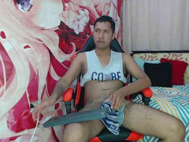 Alessandro-28 Sex Cam Show