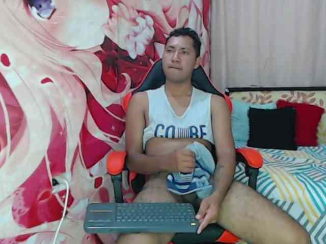 Alessandro-28 Sex Cam Show