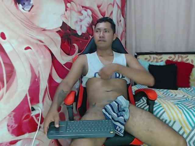 Alessandro-28 Sex Cam Show