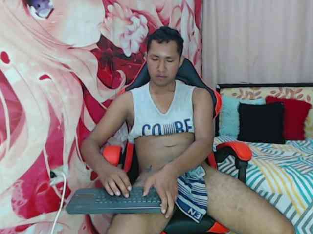 Alessandro-28 Sex Cam Show