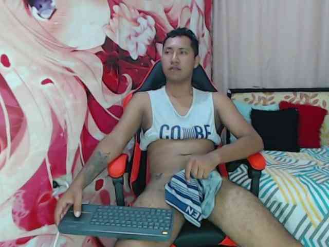 Alessandro-28 Sex Cam Show