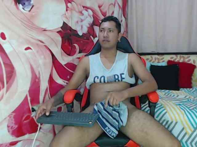 Alessandro-28 Sex Cam Show