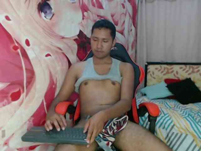 Alessandro-28 Sex Cam Show