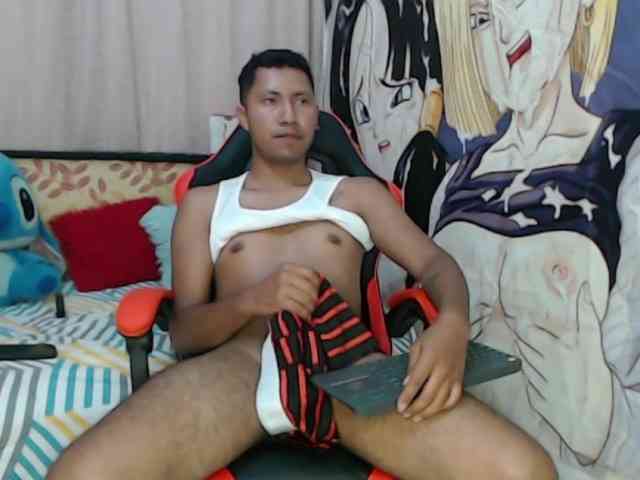 Alessandro-28 Live Webcam on BongaCams