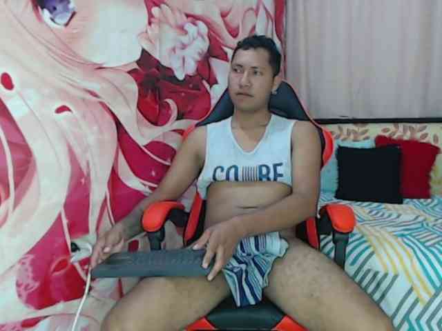 Alessandro-28 Sex Cam Show