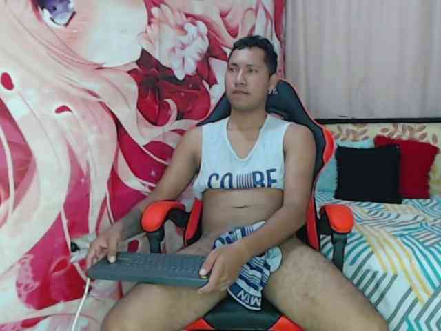 Alessandro-28 Sex Cam Show