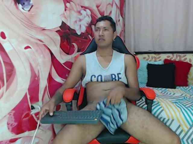 Alessandro-28 Sex Cam Show