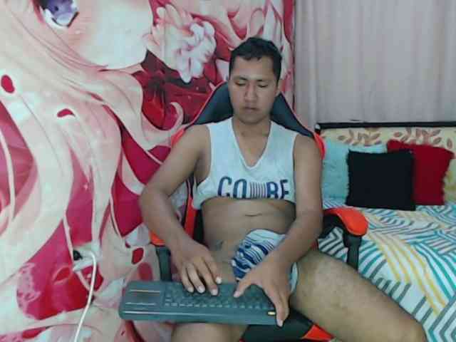 Alessandro-28 Sex Cam Show